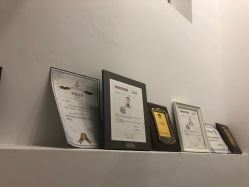 -曼都发型