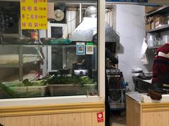 门面-春艳砂锅居(新玛特店)