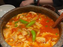 贵州酸汤鱼-山石榴·贵州菜(丰盛里店)