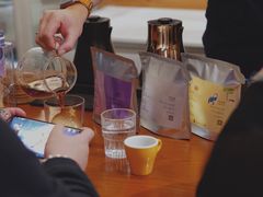 -Be Lived Cafe比例咖啡(摩天轮店)