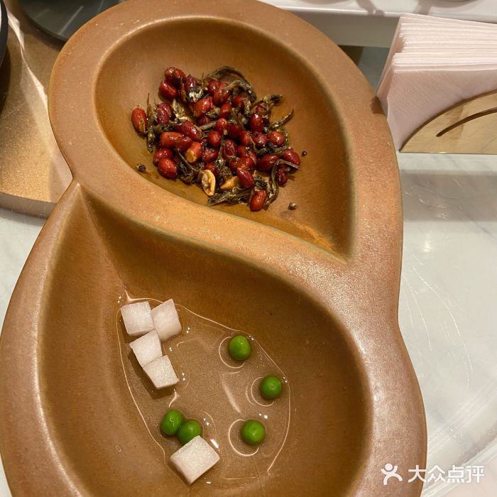 喜鼎海胆水饺(平安金融中心店)小鱼花生米图片