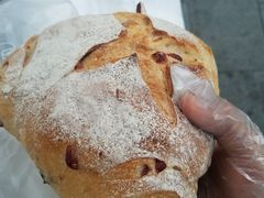 招牌三角芝士面包-Juicy Bakery(大学路店)