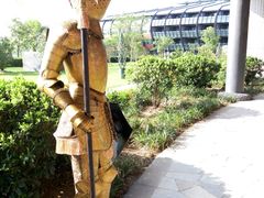 -上海滴水湖皇冠假日酒店