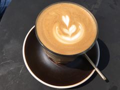 拿铁咖啡-UNI UNI(环亚凯瑟琳店)