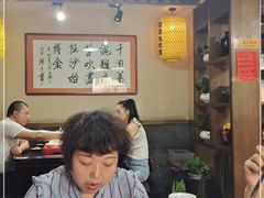 大堂-蓝田九大碗民俗食府(蓝田店)