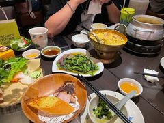 -大头虾越式风味餐厅(光明广场店)