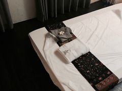 -泰·菩提树下[泰式按摩x精油SPAx肩颈头疗](新景店)