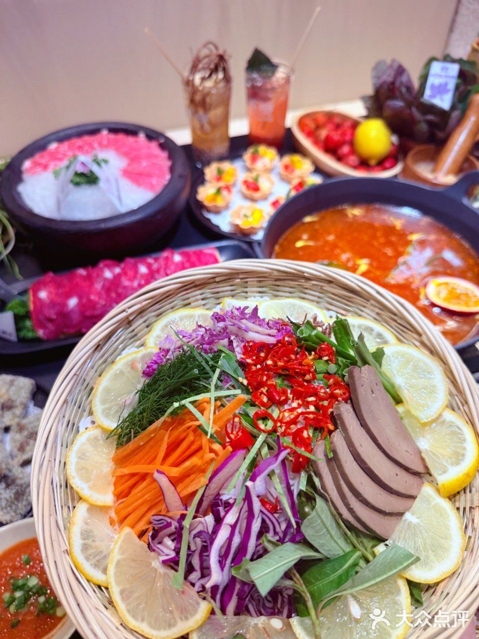 在丽江吃到这家火锅我真的谢！！