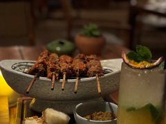 -三亚艾迪逊酒店·海滩烧烤 BARBACOA·现场乐队·浪漫晚餐·烧烤海鲜
