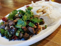 锅巴耗牛肉-小厨子私房菜·云南美食店