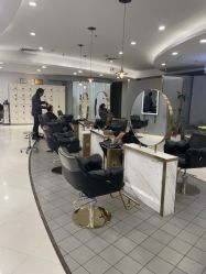 点击看大图 -八佰伴8008星级形象店