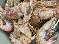 咸蛋黄炒虾-贞姨美食·老字号海鲜大排档