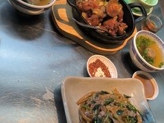 -潮界(LU·ONE凯德晶萃广场店)