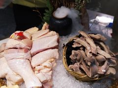 -洪氏嗨捞·猪肚鸡火锅(阳光天地店)