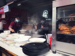 -钟方模白家肥肠粉(春熙店)