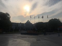 -浙江越秀外国语学院