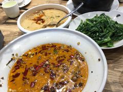 -香山湖家家宴(中山陵店)