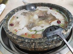 -墨脱石锅椰子鸡•香草鸭•东山羊(大东海店)