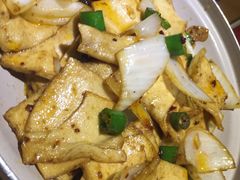-吕氏疙瘩汤·新鲁菜(新贵和店)