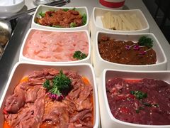 -海底捞火锅鲜切牛肉主题店(长寿路店)