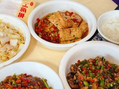 -笨罗卜浏阳菜馆(龙华鹏润达店)