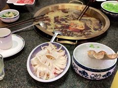 -小天鹅火锅·一线江景洪鼎旗舰店(洪崖洞店)