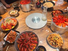 -巴厘龙虾·榜首油焖大虾(音乐学院·沿江酒馆店)