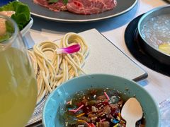 -泓炙颐凤鲜海鲜火锅料理(桐乡店)