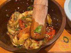 -老滇山寨•云南特色菜•地方菜•民族风情歌舞表演(金碧店)