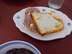 -沁屋面包店(人民东路店)