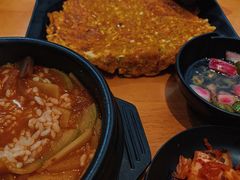 泡菜饼-肉甲韩国木炭烤肉(新壹街1店)