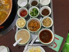 -朝伟清真铜瓢牛肉馆(三十年老·店)