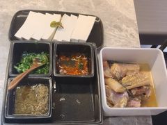 -丽江龙继斑鱼庄(罗宾森购物广场店)
