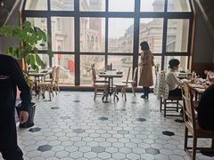 -LENBACH兰巴赫西餐啤酒坊(大连东港店)