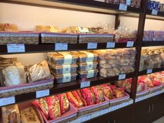 -红宝石·鲜奶小方·海派西点房(南翔店)