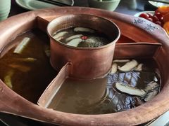 -滇釜火锅·能喝汤的火锅(车公庄店)