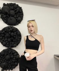 -东方美妍小鹏造型