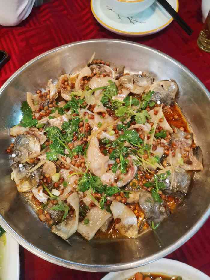 深夜食堂无骨鲫鱼粥(桥东总店)-"7415这家店开在沿江路,很多人会