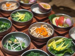 -银米·云南传统过桥米线(双廊黑金冠店)