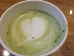 抹茶拿铁，味道很不错，看见有个小朋友喝了两杯-Rabbit Cafe私房西餐甜点咖啡(栖霞路店)