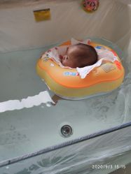 -欢乐悠游婴儿游泳(金碧花园店)