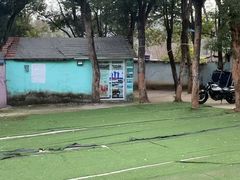 -东湖小天池真人CS彩弹野战基地