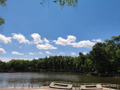 -黛秀湖公园