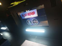 -PLAY HKPOP全息偶像演唱体验馆(威灵顿广场店)