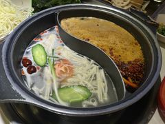 -钢管厂五区小郡肝串串香(蜀都万达店)