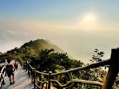 -罗田薄刀峰风景区