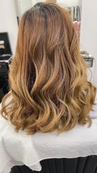-诗悦发型SALON·圣罗兰店