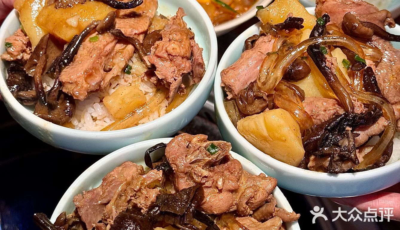 谁懂这一口东北铁锅炖的含金量呀！