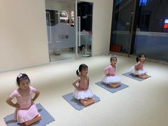 -艺熠舞蹈口才主持表演艺术中心(爱琴海校区)