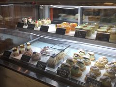 面包甜点陈列柜-KOMUGI 小麦家(新地假日广场店)